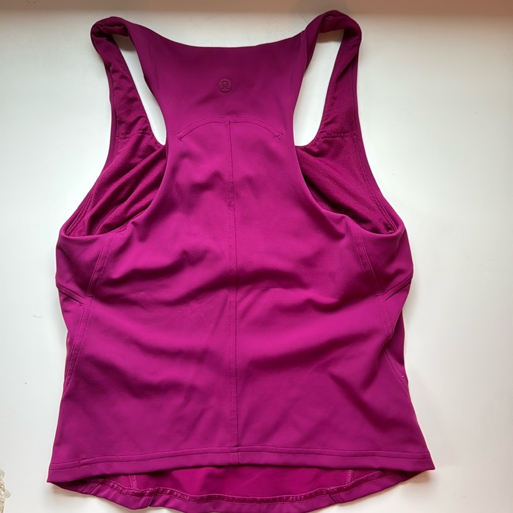 Lululemon tank